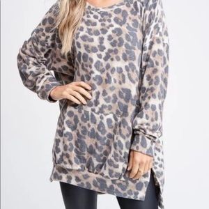 Ladies Cheetah Print Long Tunic
